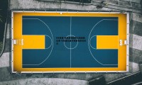 MK体育-狄龙现场助阵火箭夏联比赛 与斯通乌度卡并肩而坐引关注